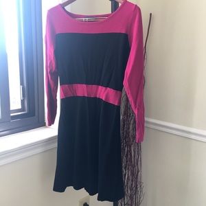 Artisan sweater shift dress pink black colorblock